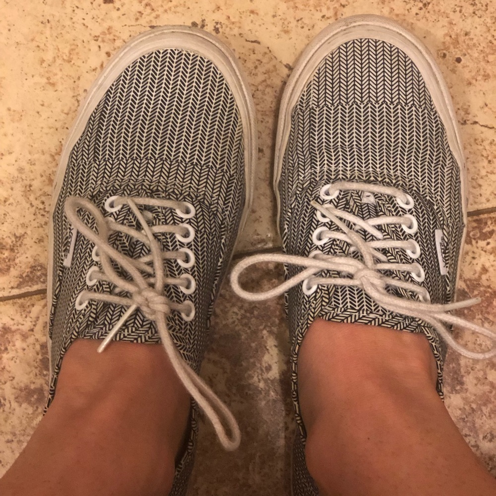 Vans! - Picture 4 of 4